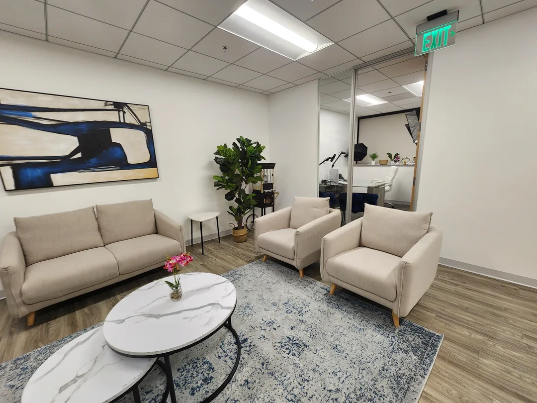 Synergy Empowering Recovery | DETOX PHP IOP SOBER LIVING, Alcohol & Drug Rehab in Beverly Hills | Addiction Treatment in CA
