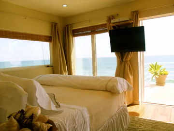 Malibu Beachside Sober Living - Photo 3