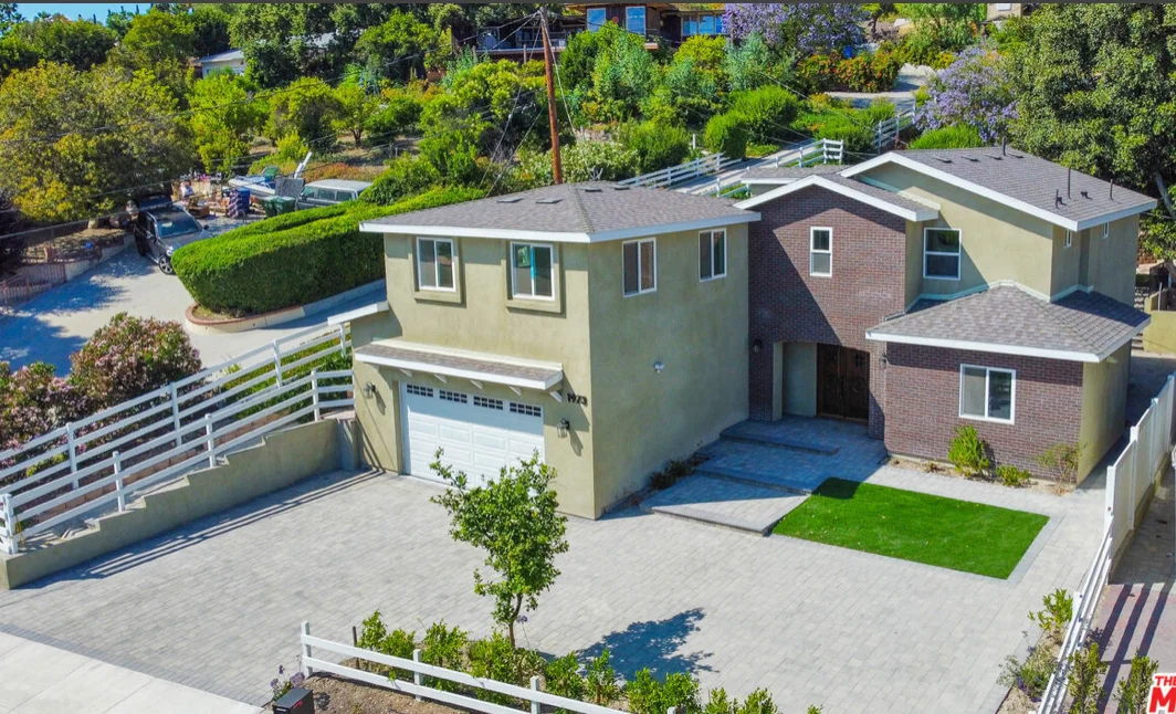 Diana’s House Sober Living - Photo 1