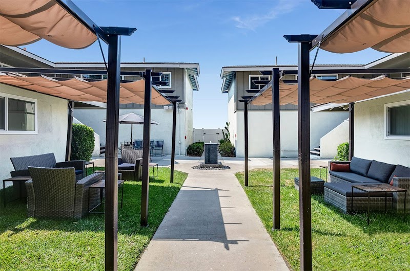 Beach Cities Recovery Llc