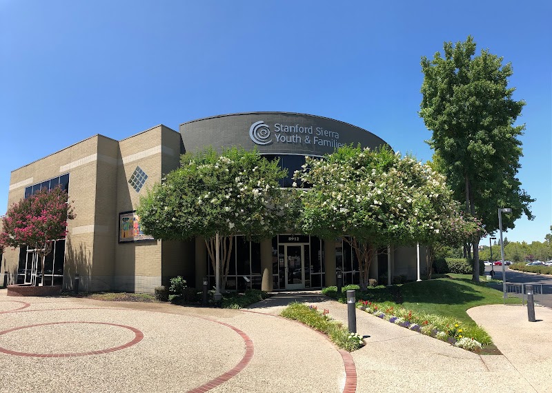 Ryse Above / Stanford Sierra Youth & Families