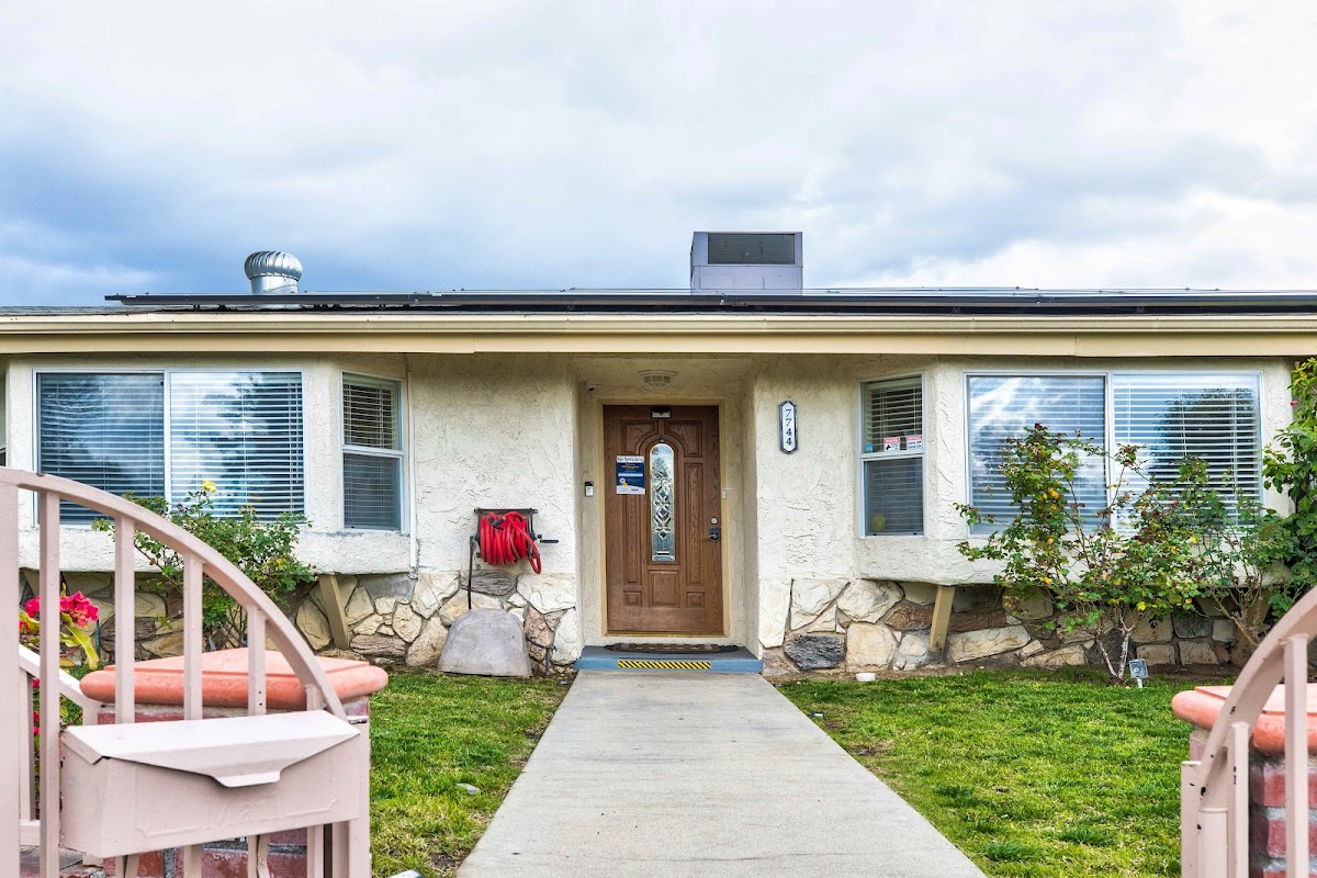 LA Valley Recovery - Photo 6